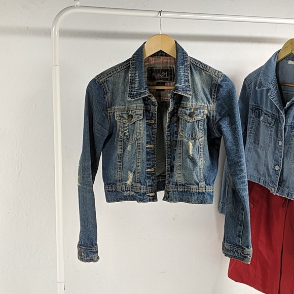 Distressed Cropped Denim Jacket - Picture 1 of 5